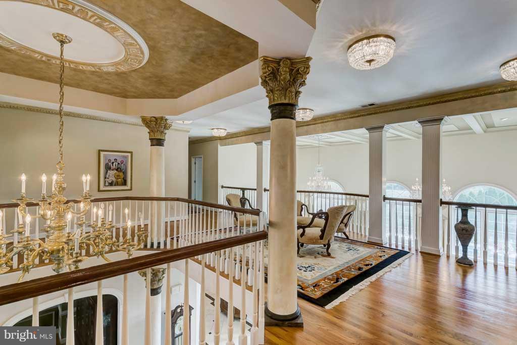 3825 Butler Road Glyndon, MD 21136 - Photo 16 of 30 2nd Floor Hall