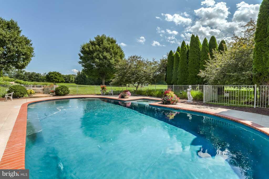 3825 Butler Road Glyndon, MD 21136 - Photo 25 of 30 Pool