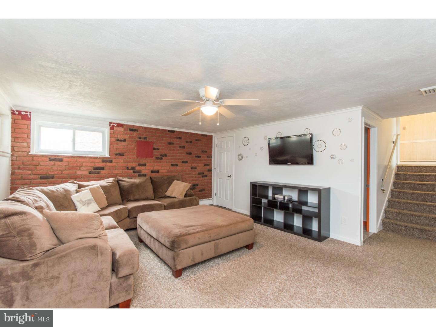 744 Parker Lane Springfield, PA 19064 - Photo 10 of 25 Gallery Image 10