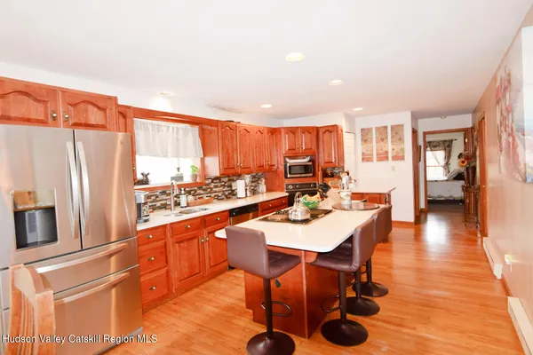 $899,000 | 32 Old Rte 199, Red Hook, NY 12571