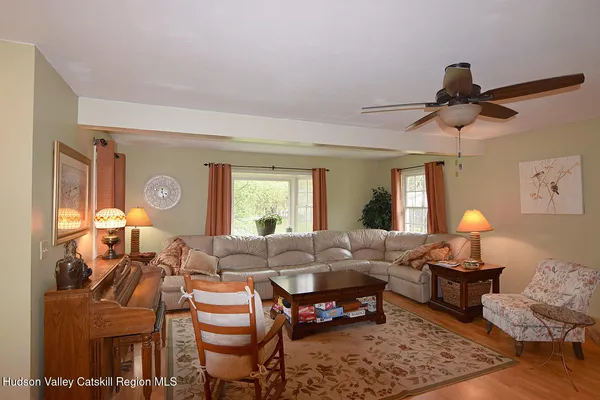 $899,000 | 32 Old Rte 199, Red Hook, NY 12571