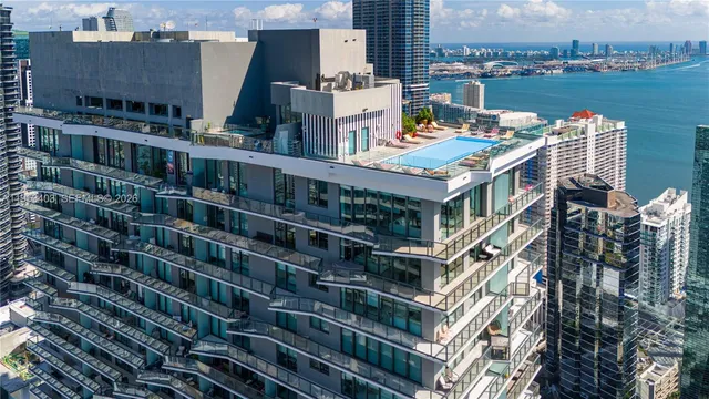 $3,900,000 | 1300 South Miami Avenue, Unit UPH4, Miami, FL 33130