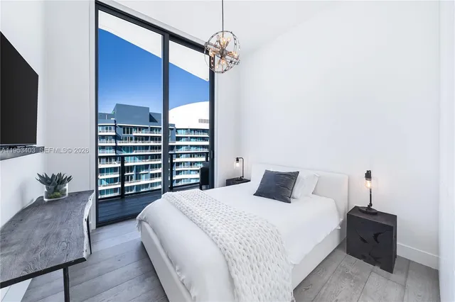 $3,900,000 | 1300 South Miami Avenue, Unit UPH4, Miami, FL 33130