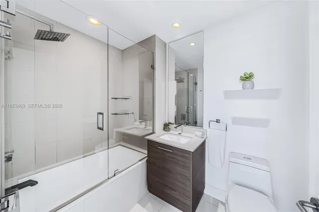 $3,900,000 | 1300 South Miami Avenue, Unit UPH4, Miami, FL 33130