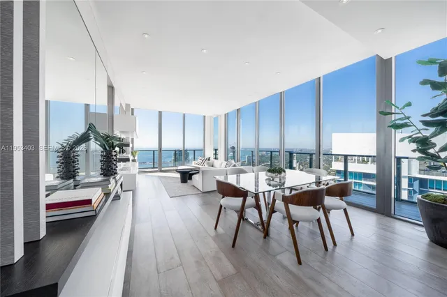 $3,900,000 | 1300 South Miami Avenue, Unit UPH4, Miami, FL 33130