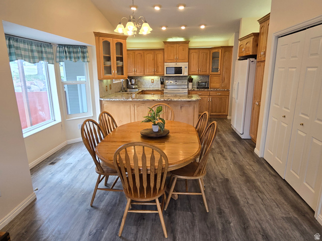 1263 Grayson Court Sandy, UT 84094 - Photo 6 of 26 Open kitchen and dining area.