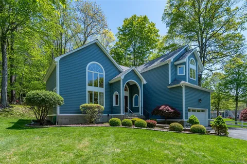 $699,000 | 1 Ridge Court, Carmel, NY 10512