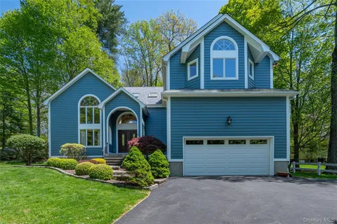 $699,000 | 1 Ridge Court, Carmel, NY 10512