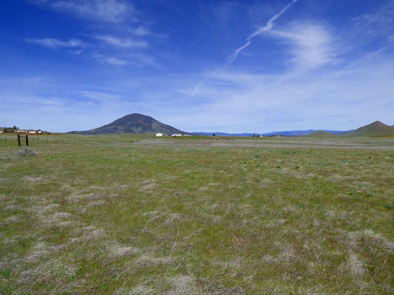 2 Ager Road Montague, CA 96064 - Photo 8 of 13 Gallery Image 8