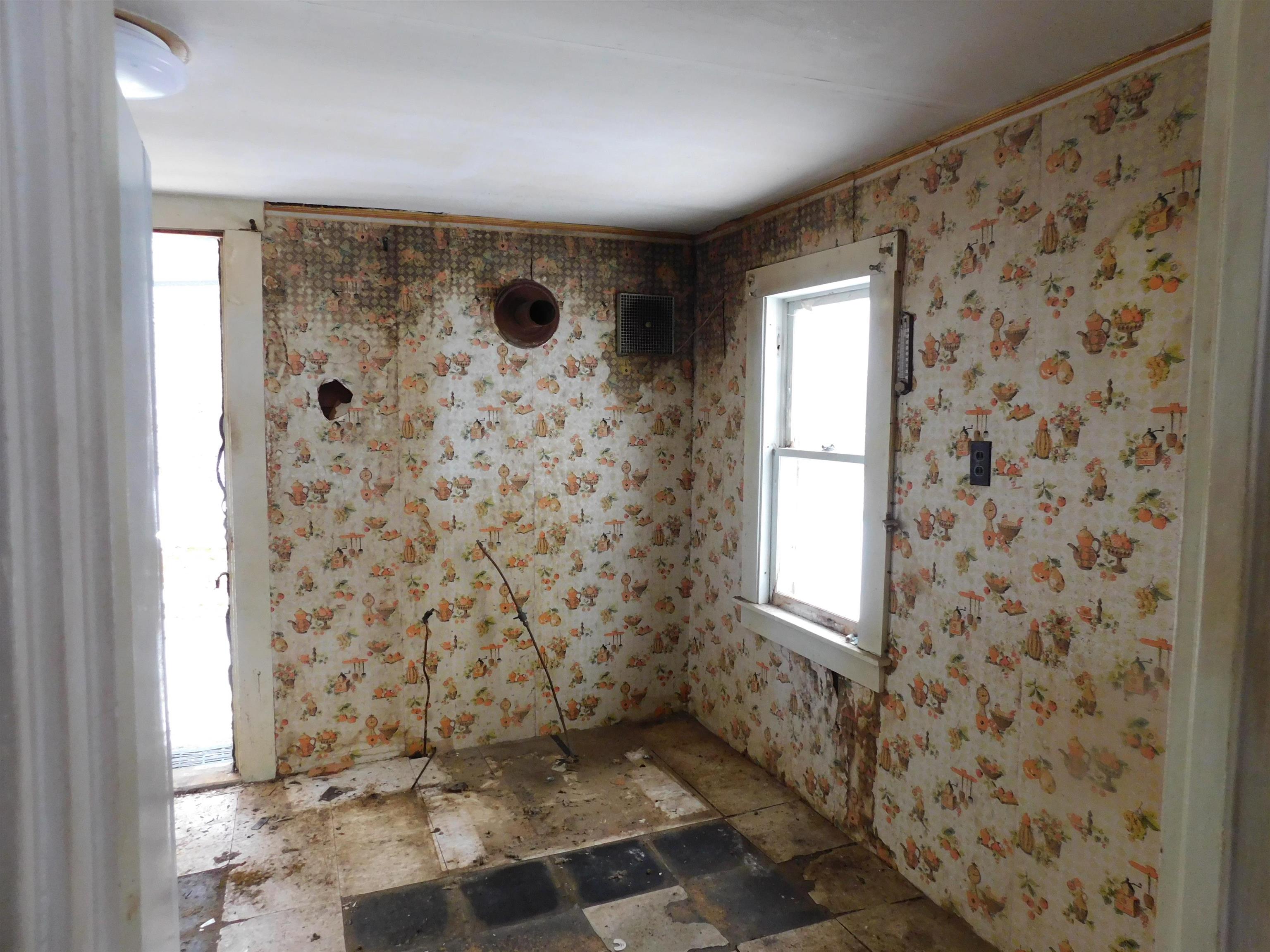 64 County Road Springfield, VT 05150 - Photo 6 of 13