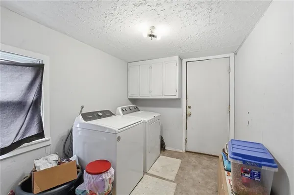 $90,000 | 328 West Walnut Avenue, Osawatomie, KS 66064