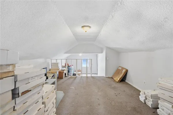 $90,000 | 328 West Walnut Avenue, Osawatomie, KS 66064