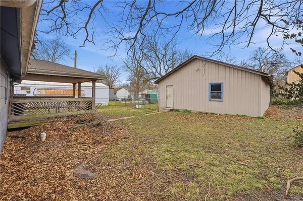 $90,000 | 328 West Walnut Avenue, Osawatomie, KS 66064