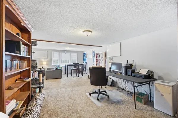 $90,000 | 328 West Walnut Avenue, Osawatomie, KS 66064