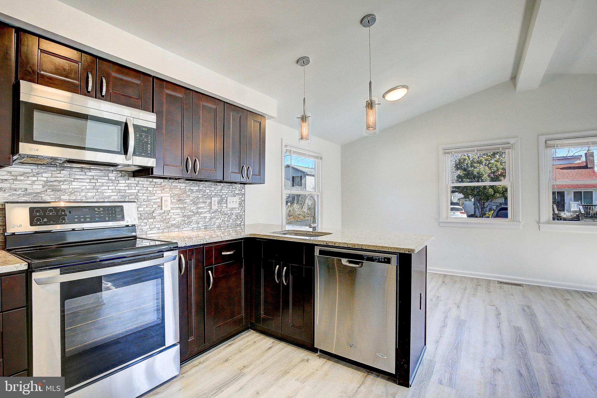 1511 Lincoln Road Shady Side, MD 20764 - Photo 31 of 42 Stainless steel appliances