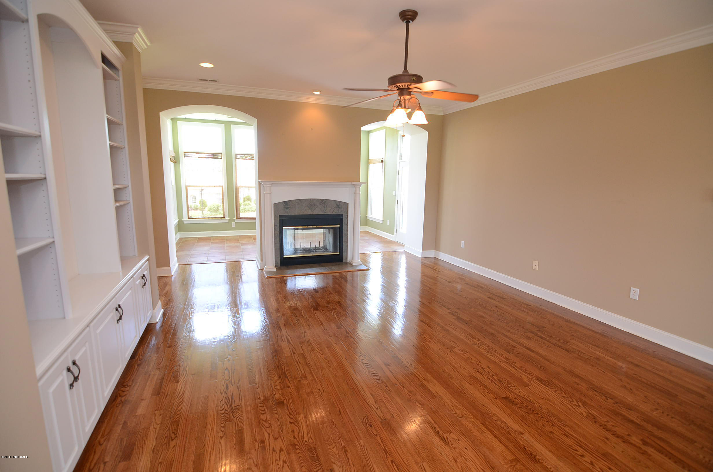 3 LIVINGROOM