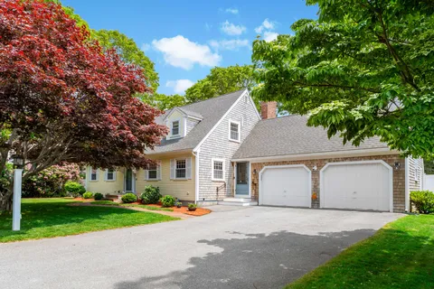 $1,195,000 | 50 Deerfield Road, Osterville, MA 02655