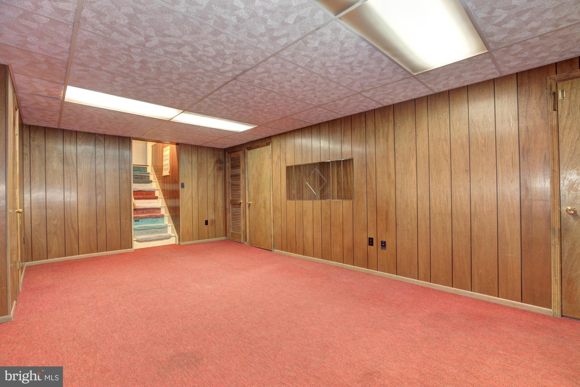 15204 Middlegate Road Silver Spring, MD 20905 - Photo 27 of 30 Lower Level Rec Room