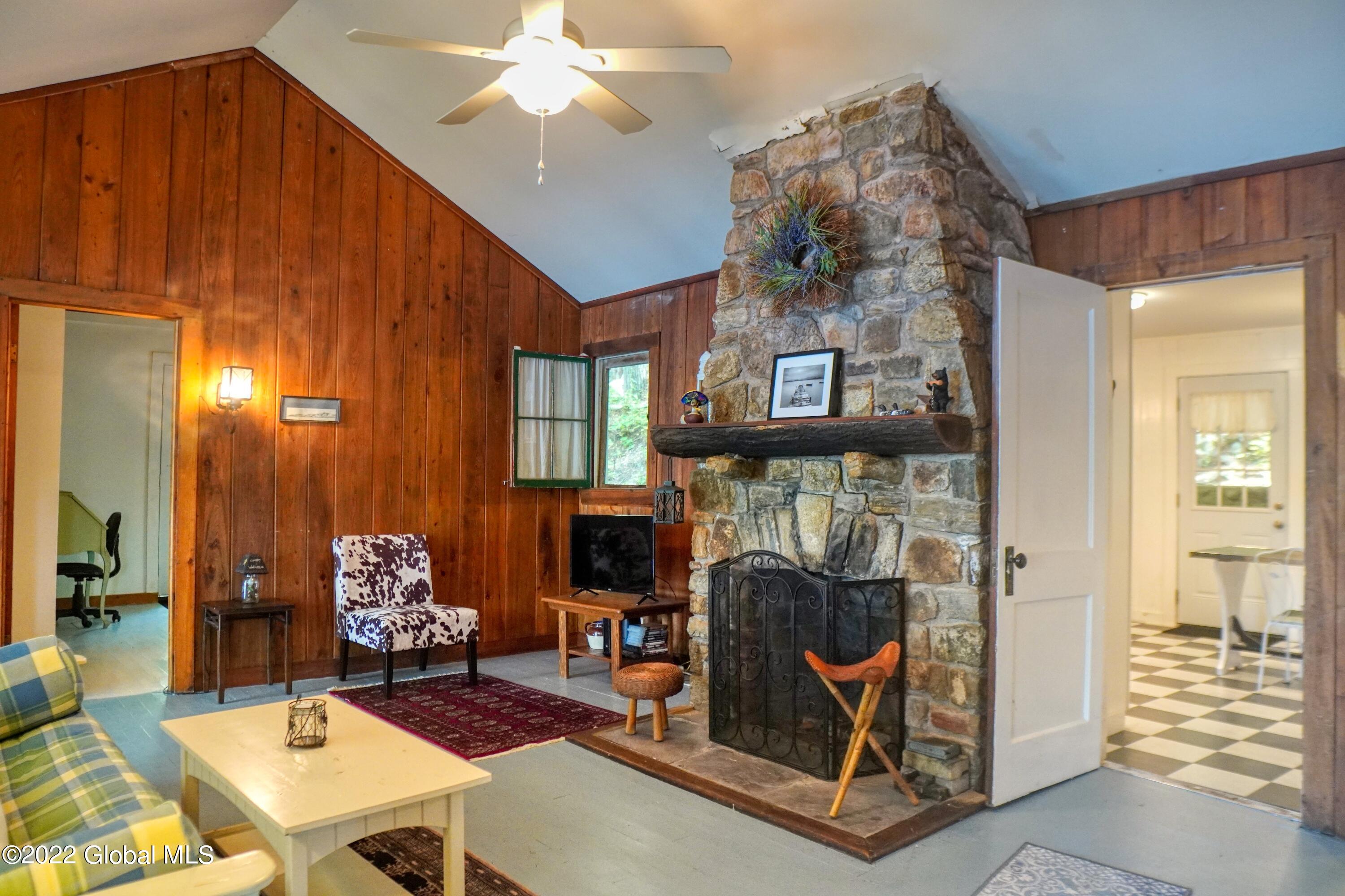 24 Burnt Ridge Road Queensbury, NY 12845 - Photo 12 of 32 DSC03174_11