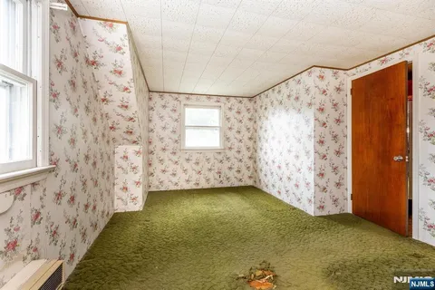 $399,000 | 66 Coeyman Avenue, Bloomfield, NJ 07003