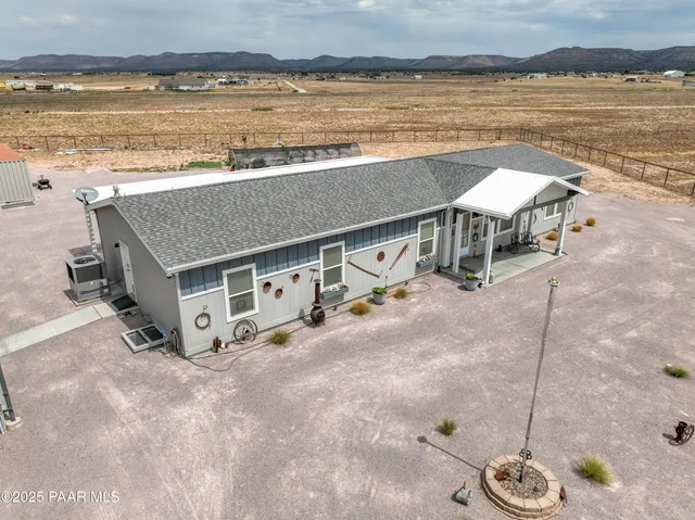 $578,000 | 26340 North Vineyard Lane, Paulden, AZ 86334
