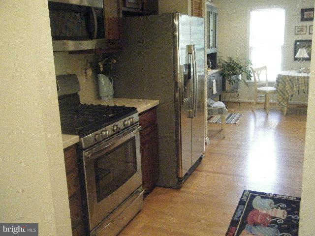 2277 Double Eagle Court Reston, VA 20191 - Photo 9 of 26 Stainless steel appliances.