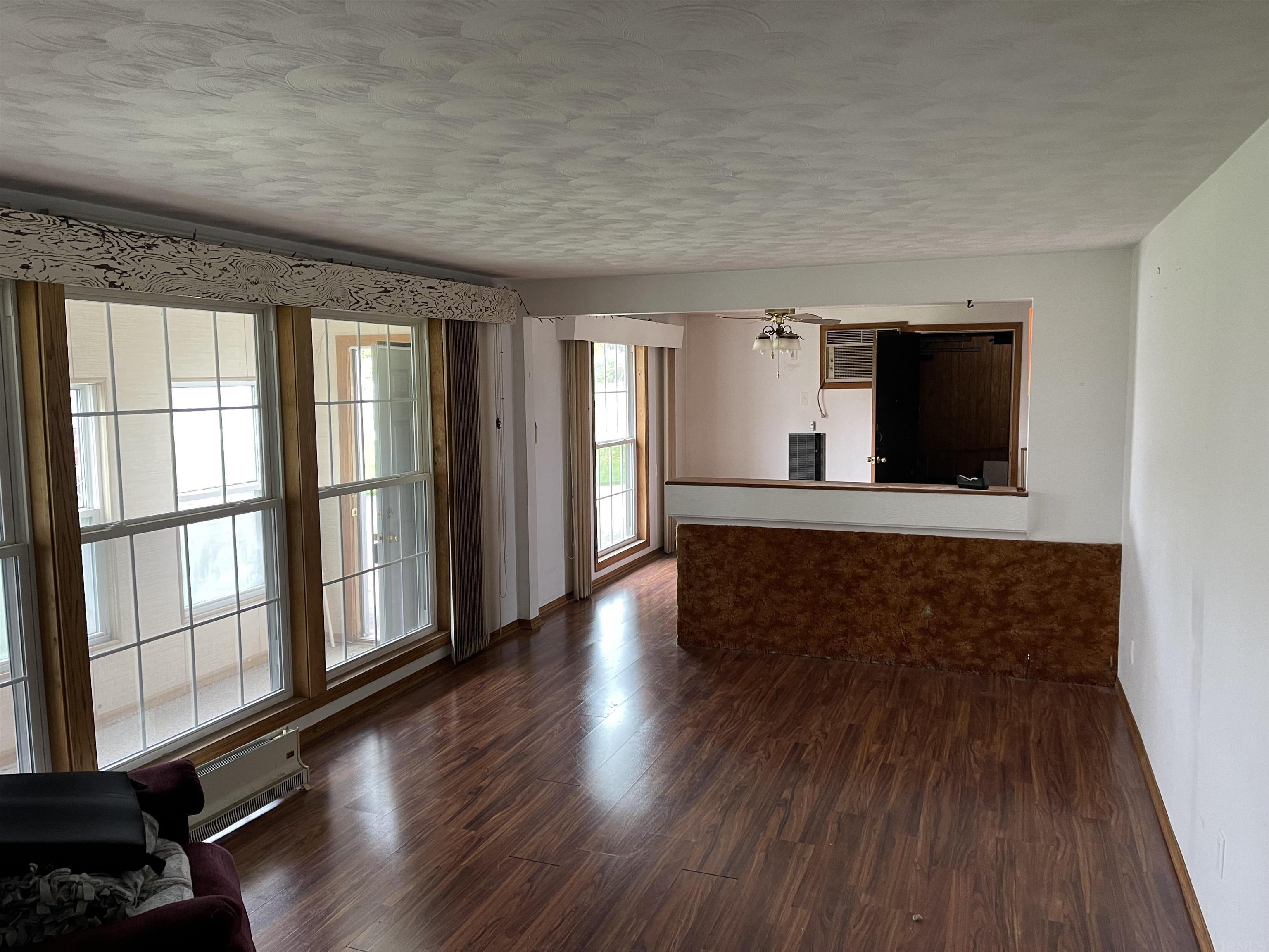 5819 Butt Road Fort Wayne, IN 46818 - Photo 4 of 36