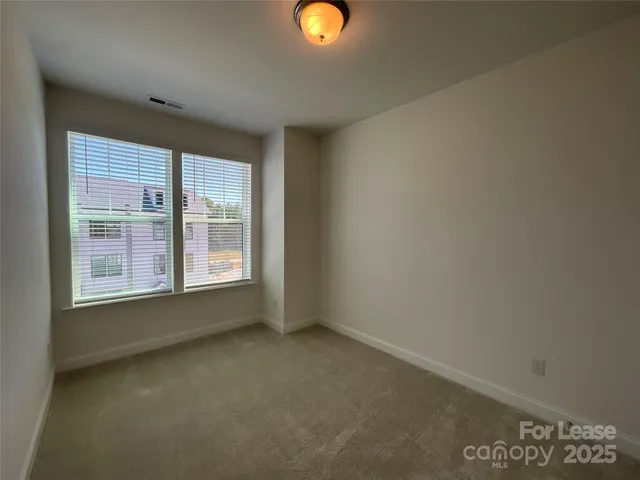 $2,500 | 15340 Ballancroft Parkway, Charlotte, NC 28277