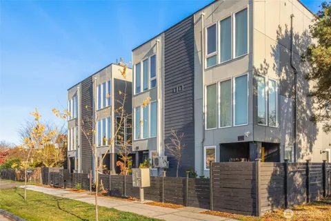 $499,999 | 9460 20th Avenue Southwest, Seattle, WA 98106