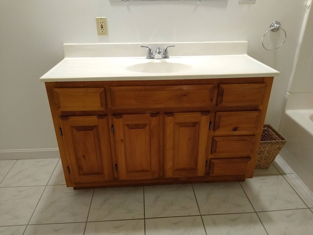 12 Conger Road Worcester, MA 01602 - Photo 31 of 42 Gallery Image 31