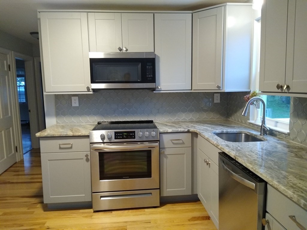 12 Conger Road Worcester, MA 01602 - Photo 10 of 42 Gallery Image 10