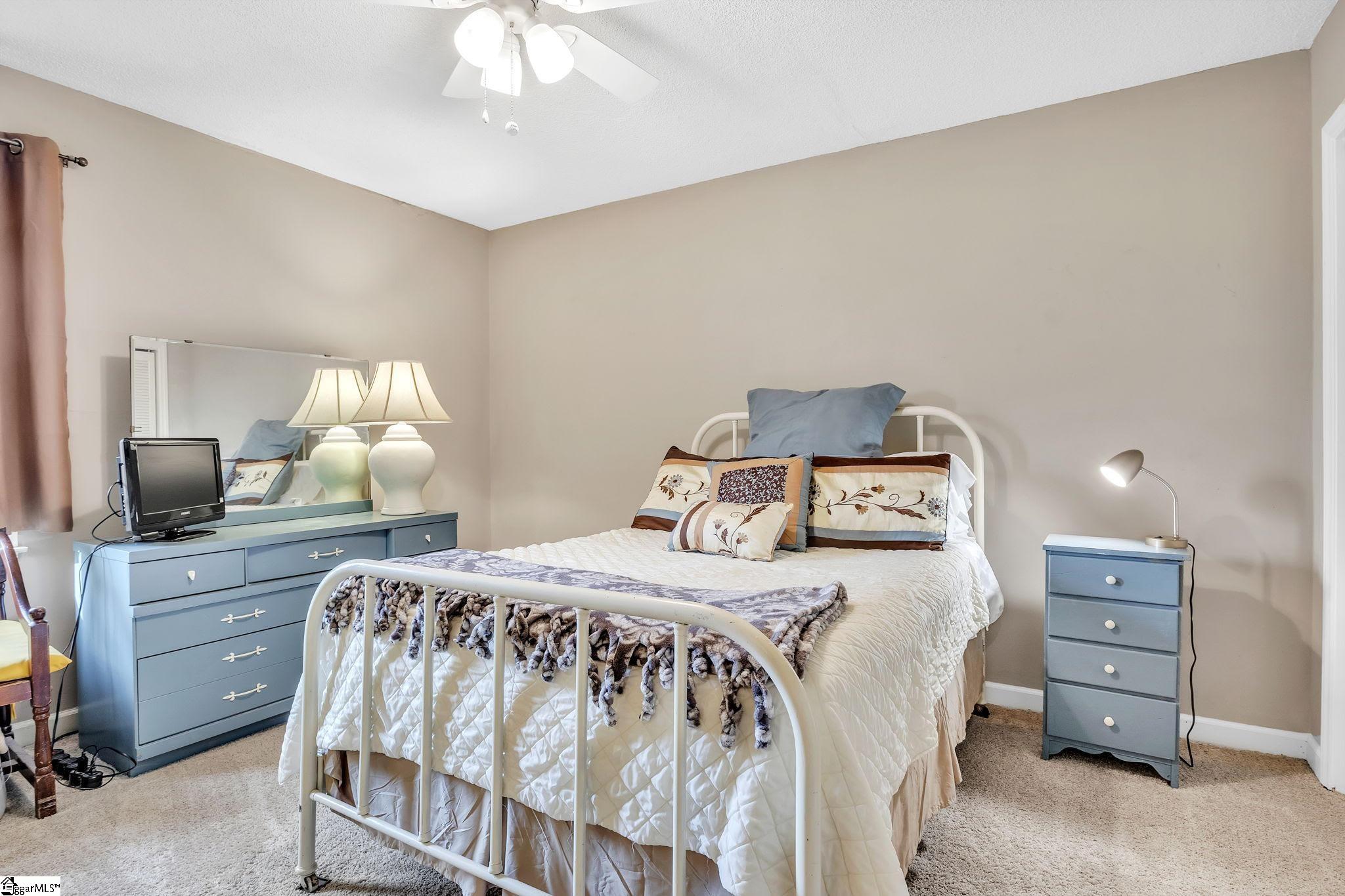 143 Chestnut Lake Drive Inman, SC 29349 - Photo 14 of 27