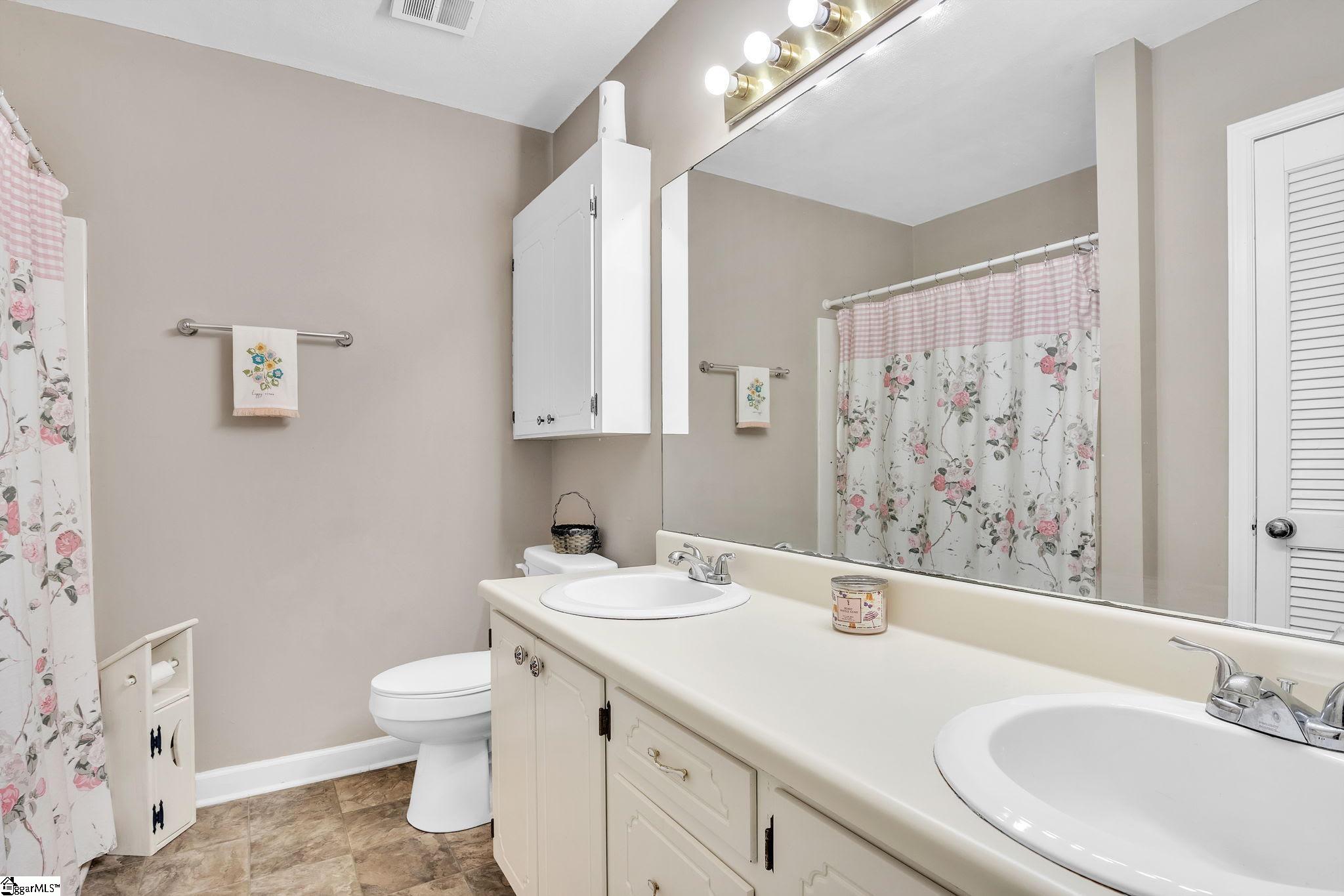 143 Chestnut Lake Drive Inman, SC 29349 - Photo 16 of 27