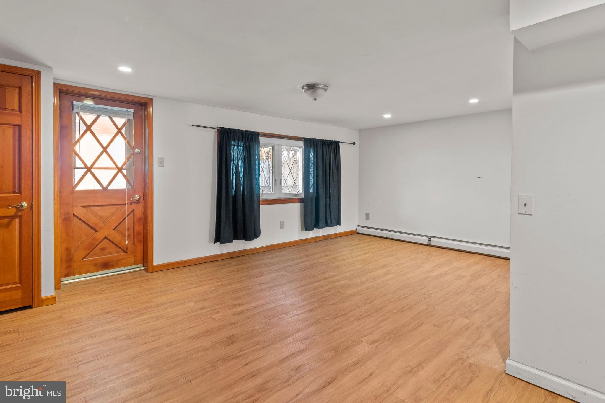 10920 Heflin Road Philadelphia, PA 19154 - Photo 25 of 27 Gallery Image 25