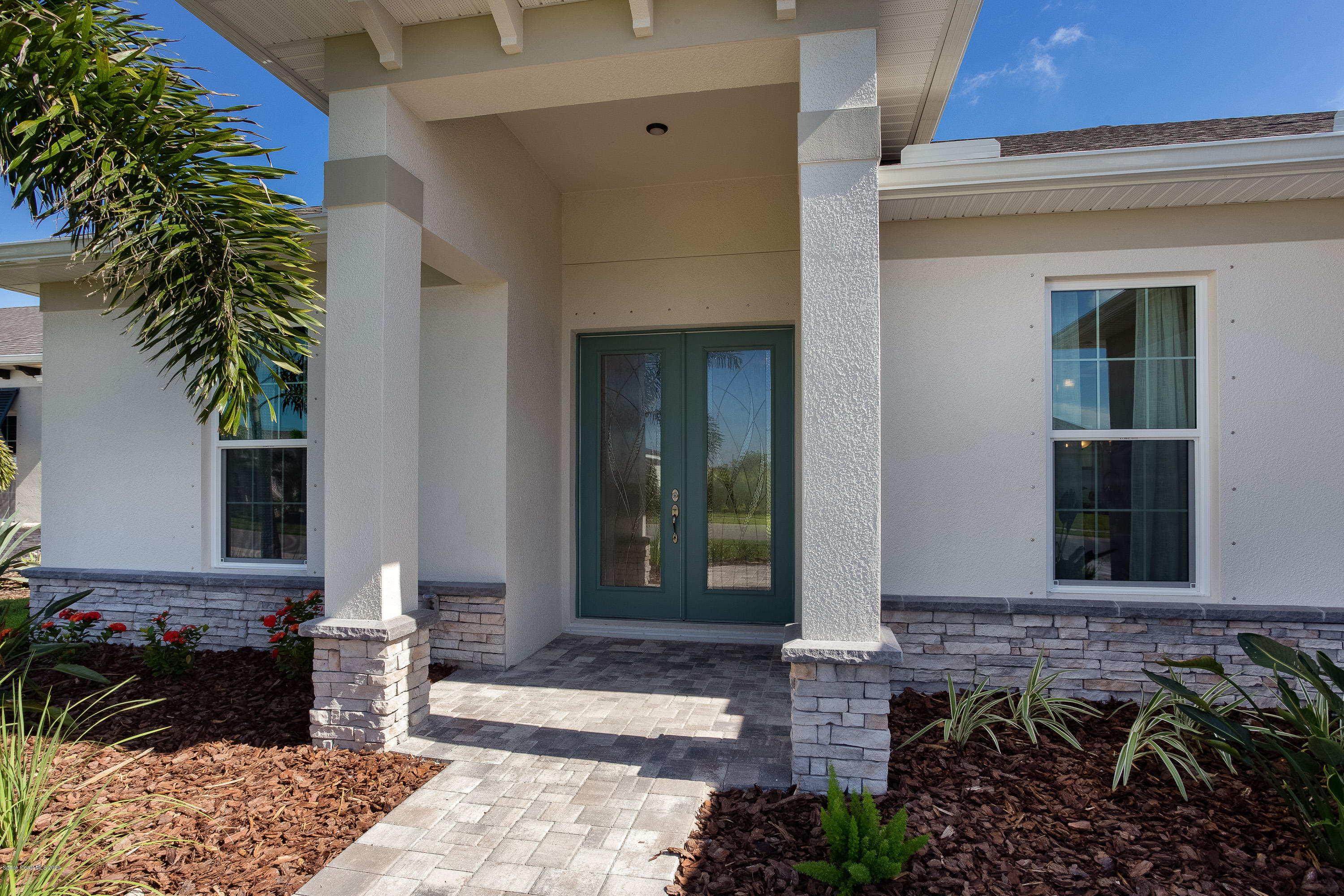 4435 Negal Circle Melbourne, FL 32901 - Photo 4 of 33 a front view of a house
