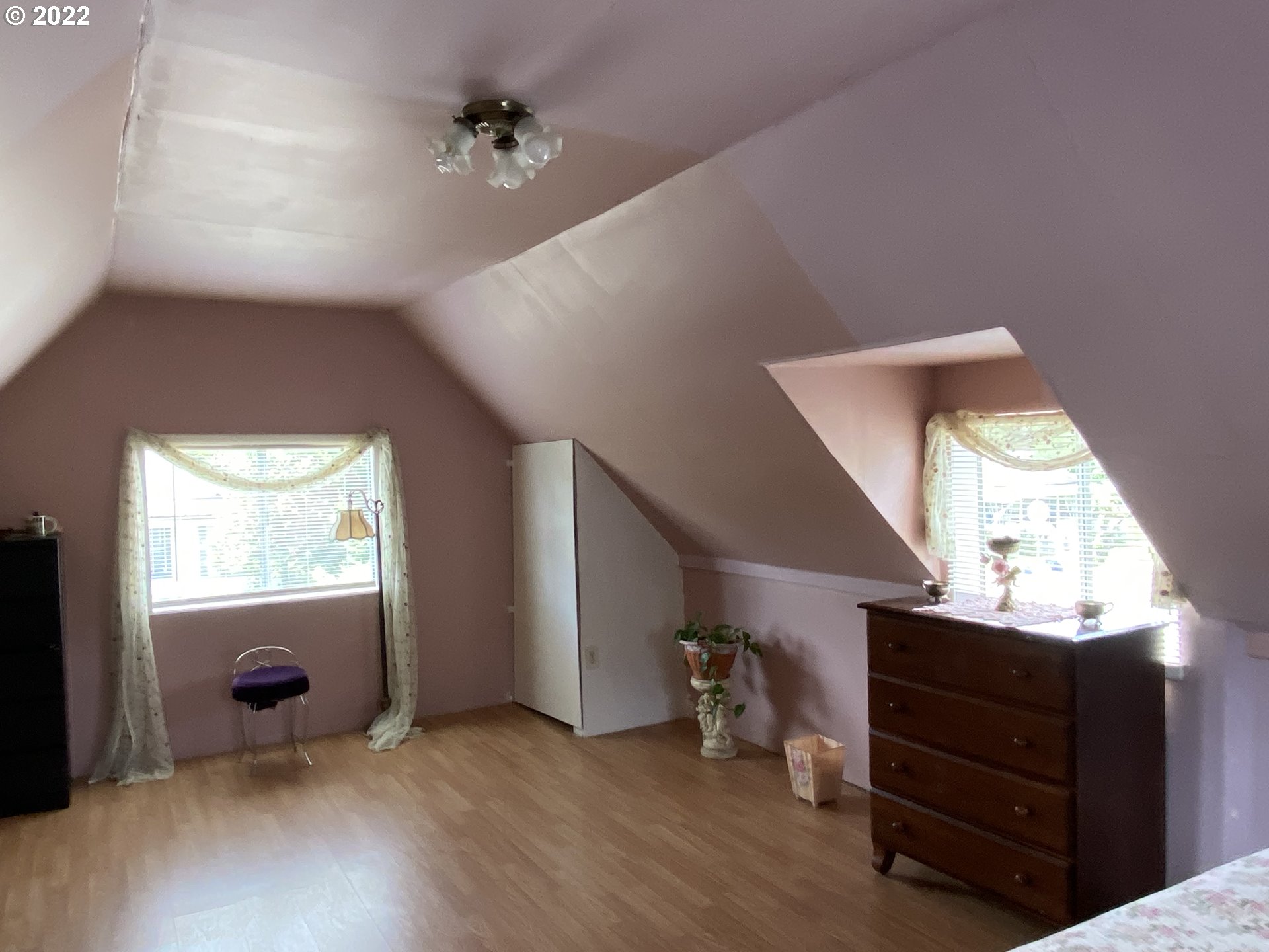 296 Applegate Street Yoncalla, OR 97499 - Photo 12 of 18 wooden floor in an empty room with a window