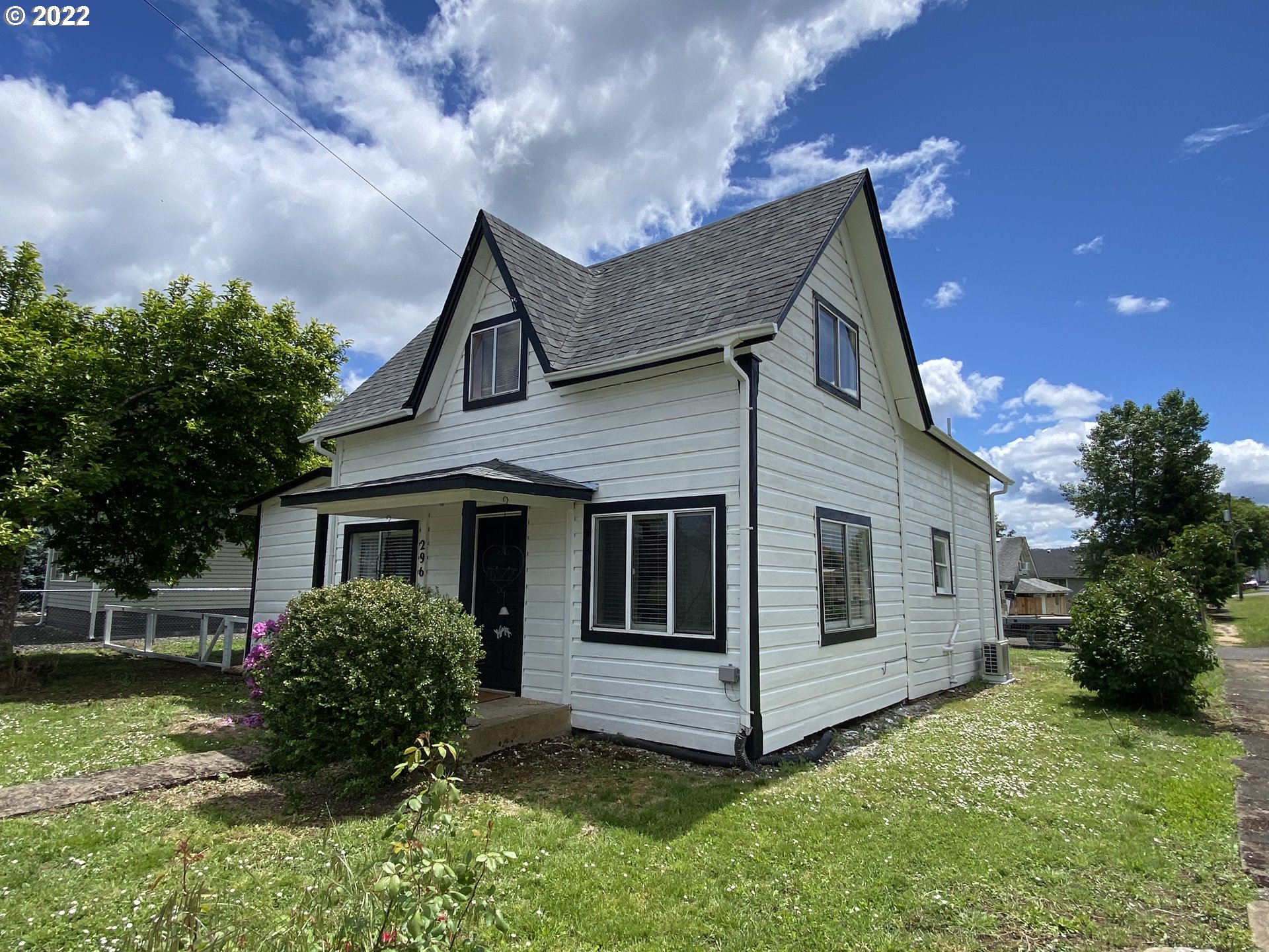 296 Applegate Street Yoncalla, OR 97499 - Photo 2 of 18 a view of a house with backyard