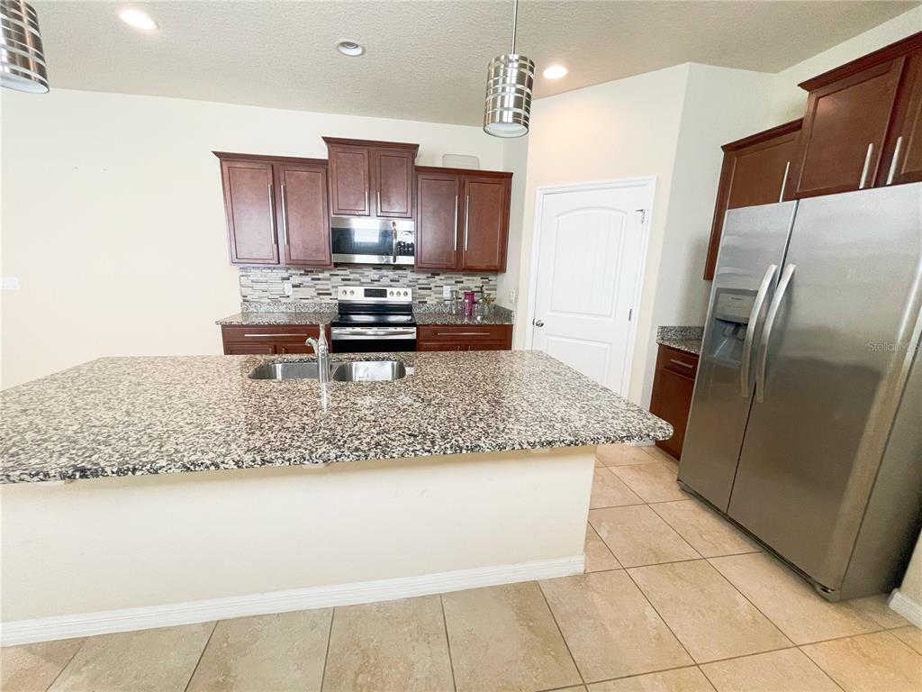 16229 Pebble Bluff Loop Winter Garden, FL 34787 - Photo 5 of 45