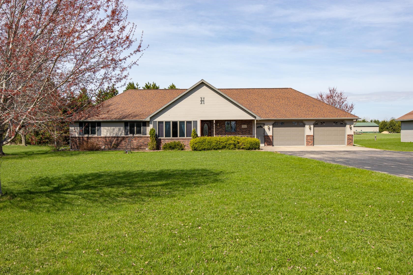 N4575 Larry Road New London, WI 54961 - Photo 20 of 36
