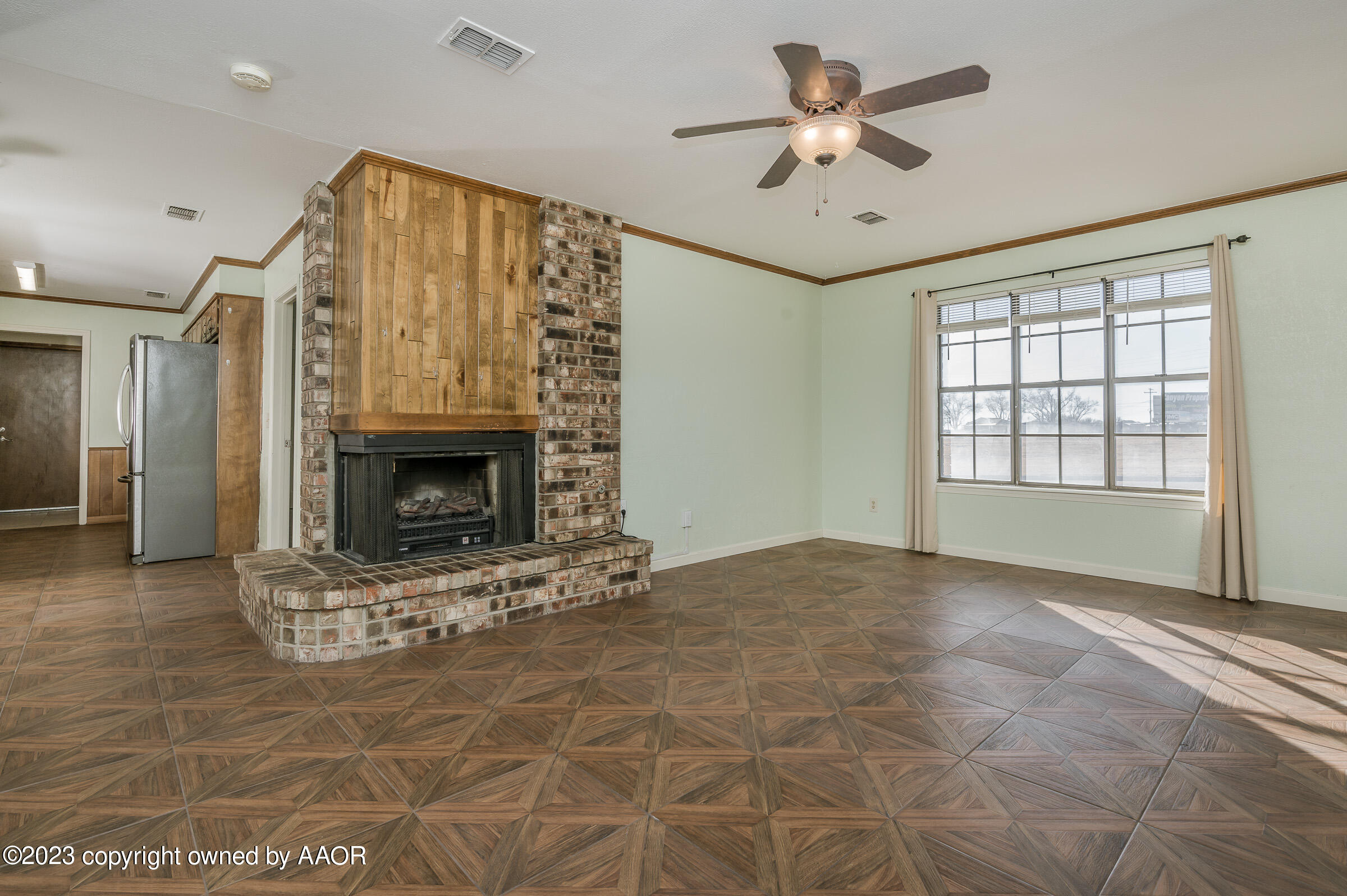 101 Valleyview Road Canyon, TX 79015 - Photo 5 of 17 Living Room-3