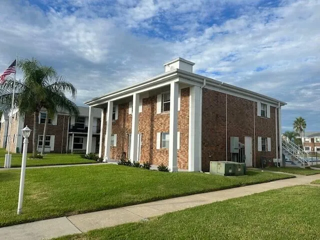 $145,900 | 190 East Olmstead Drive, Unit A1, Titusville, FL 32780