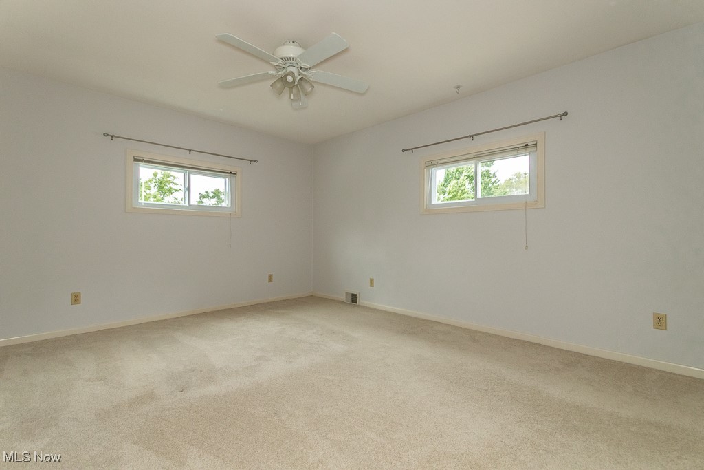 1656 Lyndhurst Road Lyndhurst, OH 44124 - Photo 20 of 39