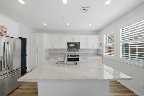 $975,000 | 1027 Swaying Palms Way, San Diego, CA 92154
