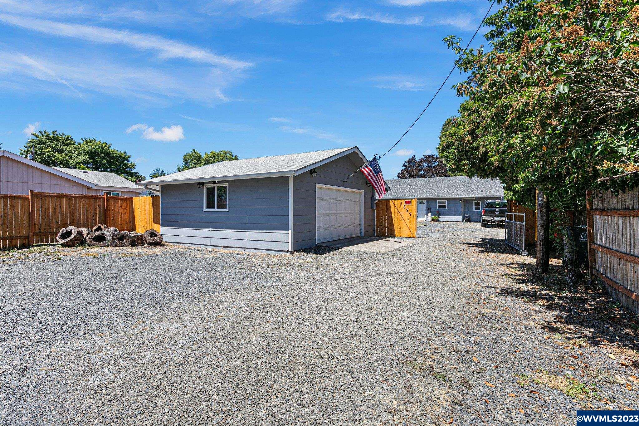 1329 Southwest Queen Avenue Albany, OR 97321 - Photo 4 of 35 Gallery Image 4