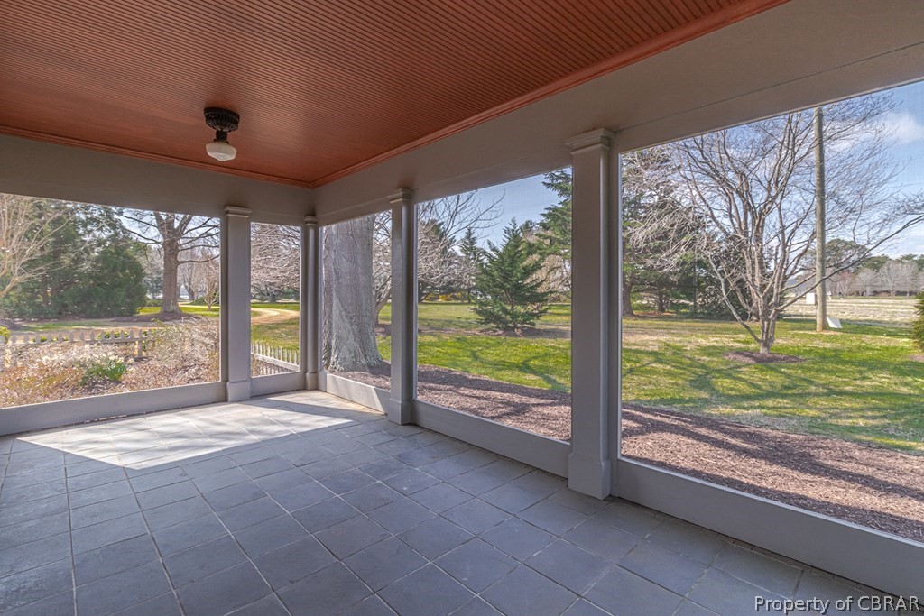 561 Natty Point Lane Kilmarnock, VA 22482 - Photo 14 of 45
