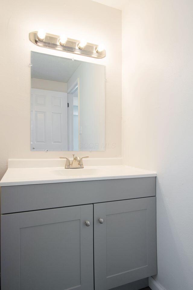 3879 Lynward Road Columbus, OH 43228 - Photo 16 of 26 NEW vanity, lights!