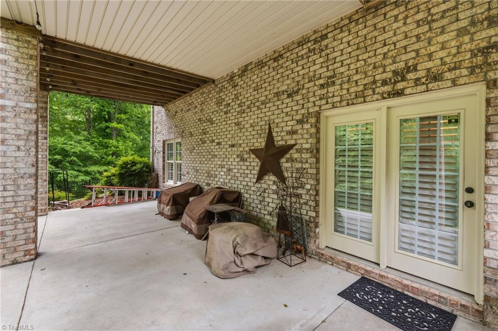 4221 Pennfield Way High Point, NC 27262 - Photo 47 of 49