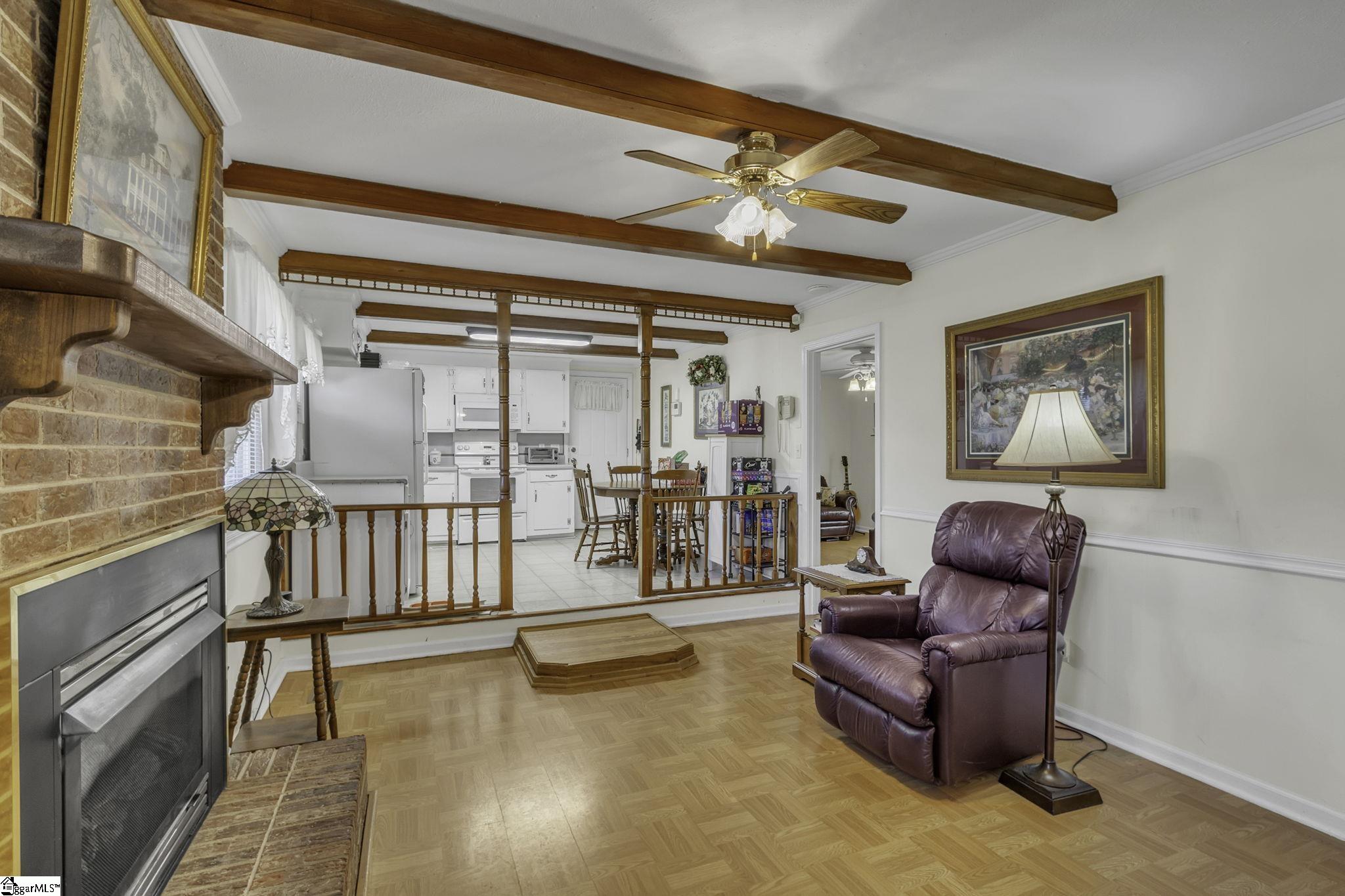 108 Colonial Drive Pelzer, SC 29669 - Photo 4 of 31 Gallery Image 4