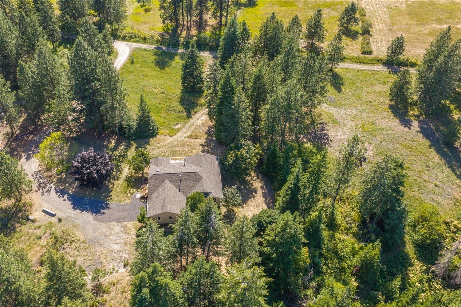 15519 East Tallman Road Chattaroy, WA 99003 - Photo 41 of 49