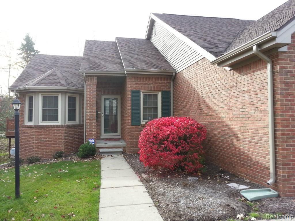 255 Marmoor Court, Unit 22 Rochester, MI 48309 - Photo 1 of 6 255-1.jpg